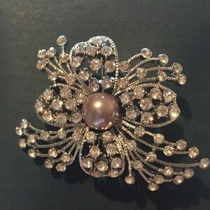 NWB Brooks Brothers Flower Broach
